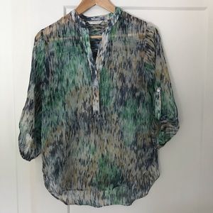 Whoa! So versatile! Like New! ZOA New York: Women's long sleeve v-neck top. Si…